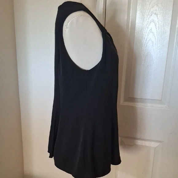 LOLA & SOPHIE Black Front Tie Sleeveless Blouse Sz M - Picture 4 of 7
